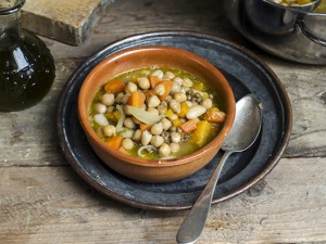 zuppa-ceci-con-verdure